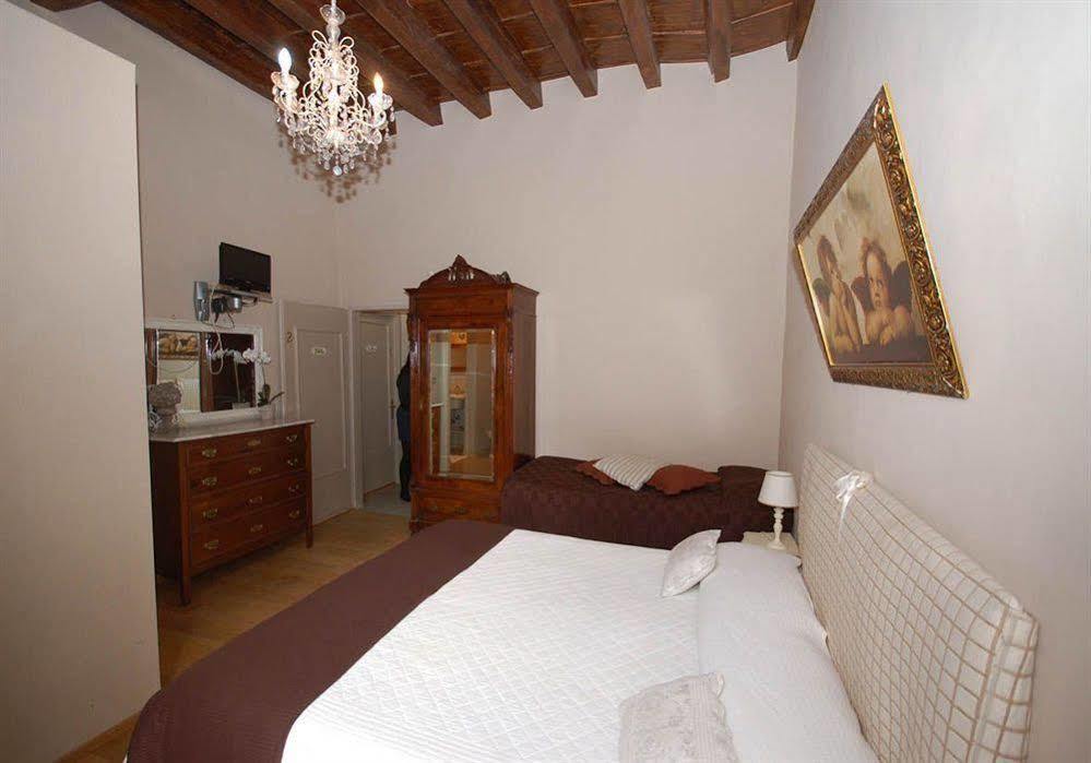 Residenza Centro Storico Hotel ลุคคา ภายนอก รูปภาพ